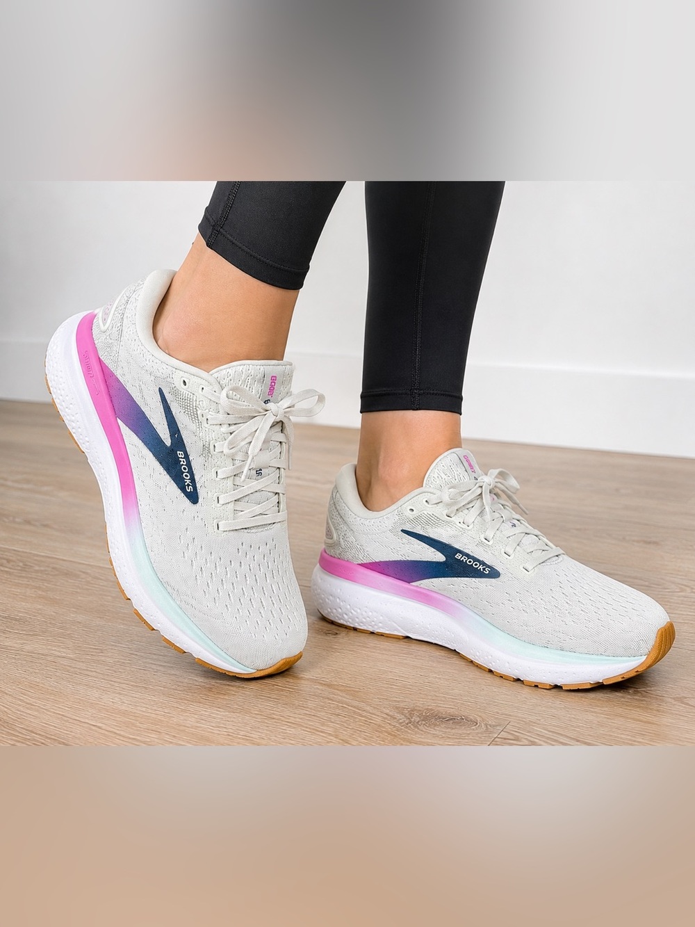 Brooks Ghost Women's Light Gray Running Shoes with Pink and Navy Accents 9 wide